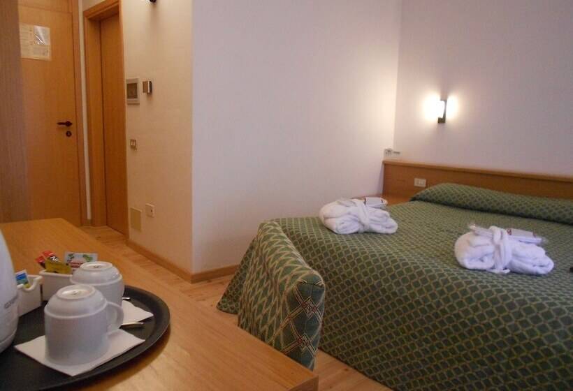 غرفة قياسية, Garni Lago Nembia