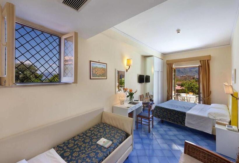 4인용 스탠다드 룸, Girasole