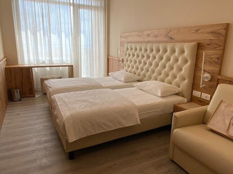 غرفة قياسية, Golf Ca Degli Ulivi