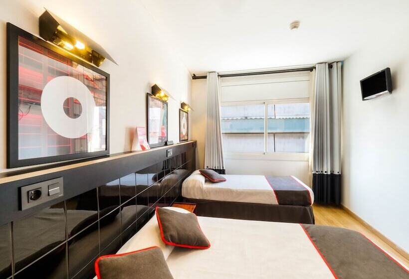 Номер Стандарт Трехместный, Hostal Athenas