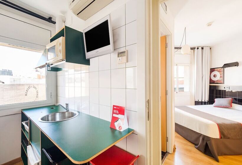 Семейный Номер, Hostal Athenas