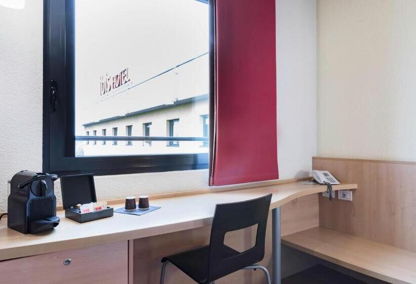 חדר פרמיום, Ibis Milano Malpensa