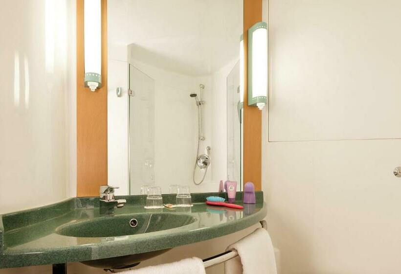 חדר סטנדרט מיטה זוגית, Ibis Milano Malpensa