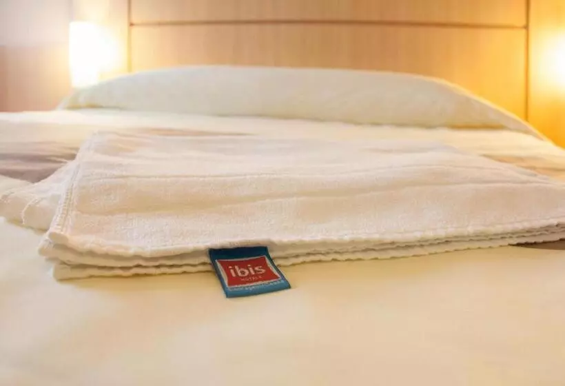 Standard Single Room Single Bed, Ibis Milano Malpensa