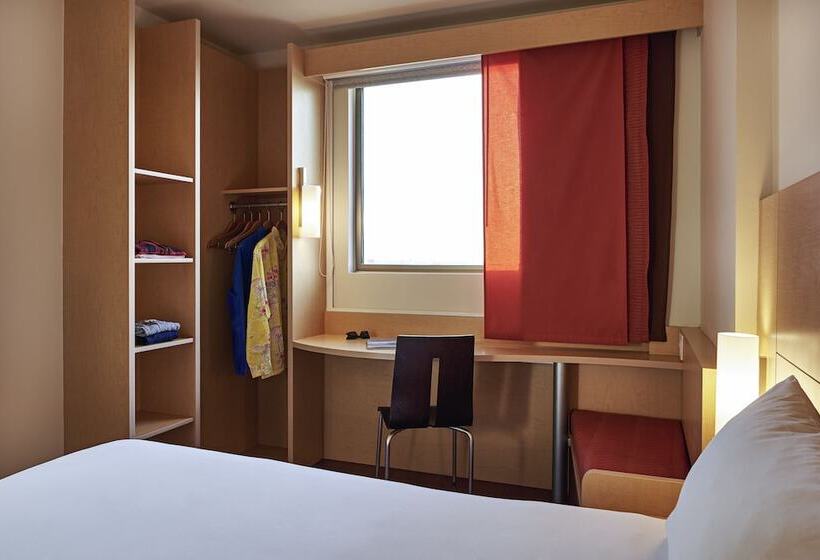 חדר סטנדרט מיטה זוגית, Ibis Milano Malpensa