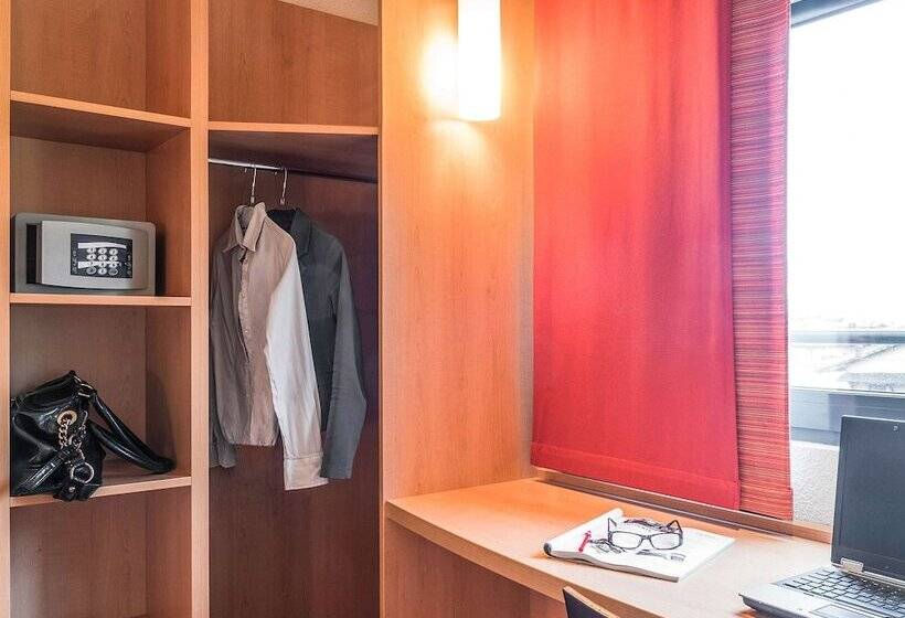 Номер Стандарт Двуспальная Кровать, Ibis Milano Malpensa