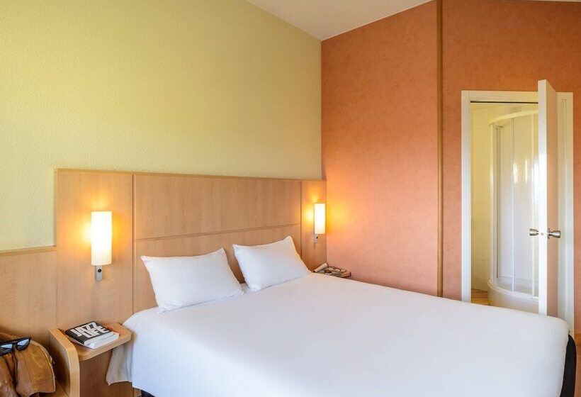 חדר סטנדרט מיטה זוגית, Ibis Milano Malpensa