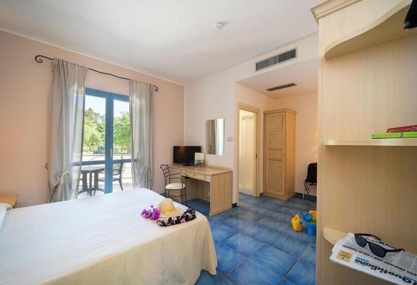 חדר סטנדרט לארבעה, Ipomea Club