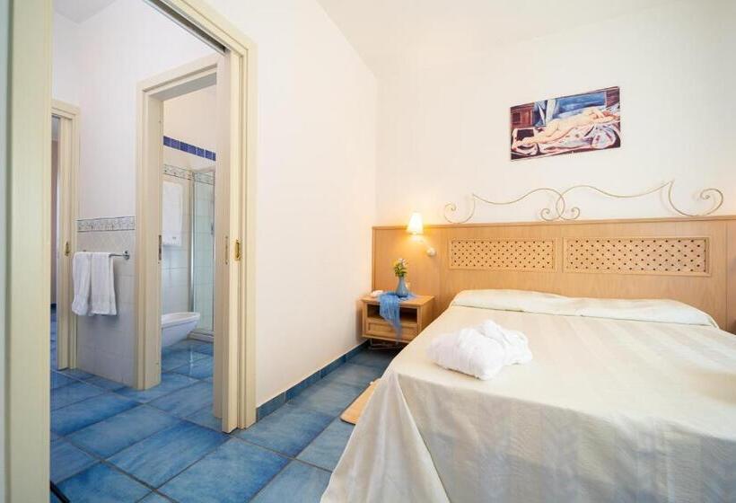 סוויטה נוף לים, Ipomea Club