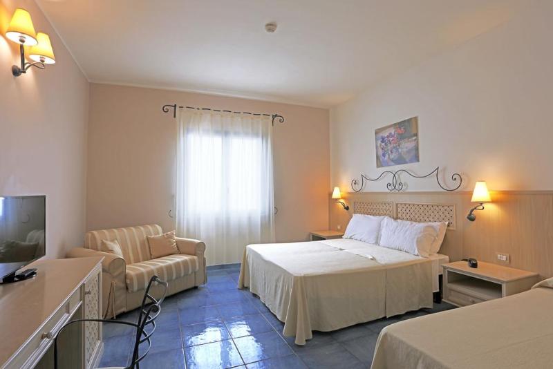 חדר סטנדרט לארבעה, Ipomea Club