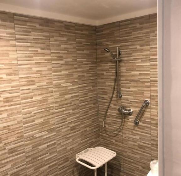 标准间, Le Drakkar