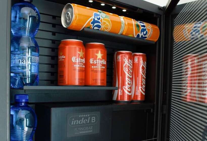 اتاق استاندارد چهار تخته, Lux