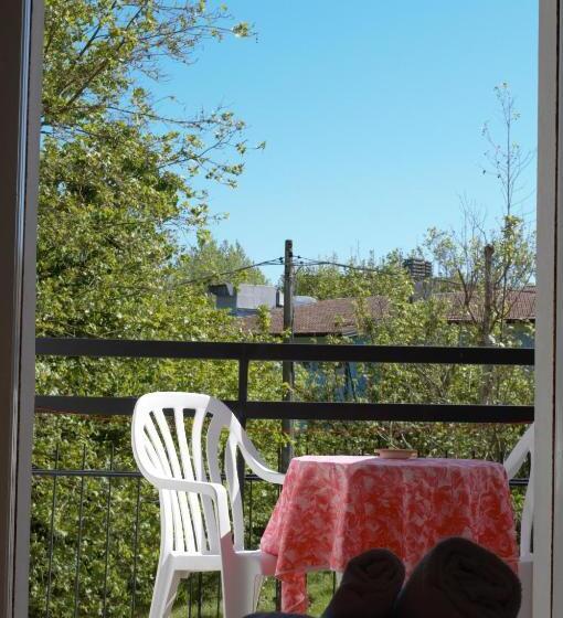 اتاق استاندارد چهار تخته, Lux