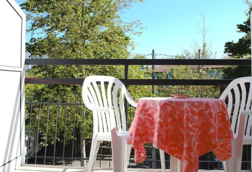 اتاق استاندارد, Lux