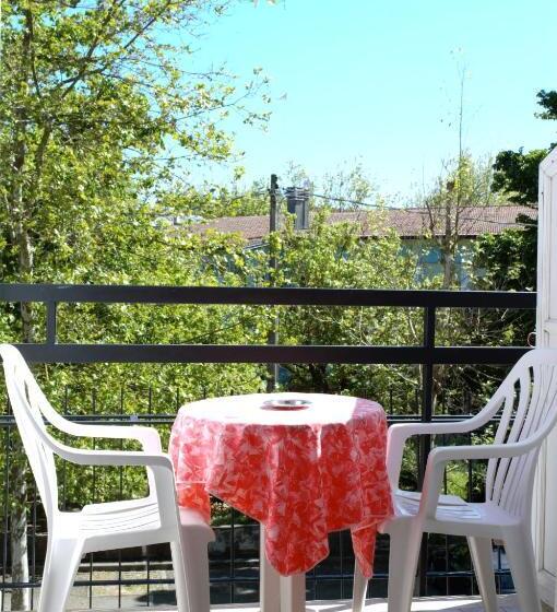 اتاق استاندارد سه نفره, Lux