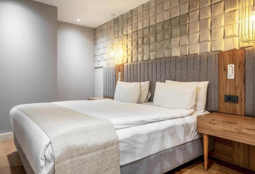 اتاق استاندارد با تخت بزرگ, Sundance Istanbul