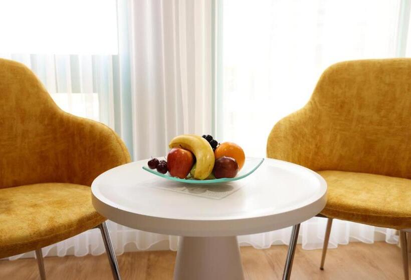 سوییت جونیور, Sundance Istanbul