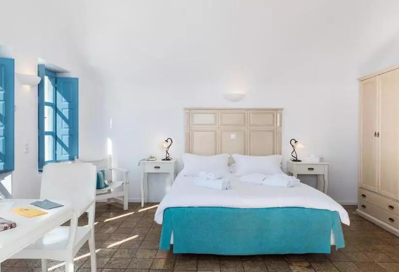 سوئیت با چشم‌انداز, Pantelia Suites