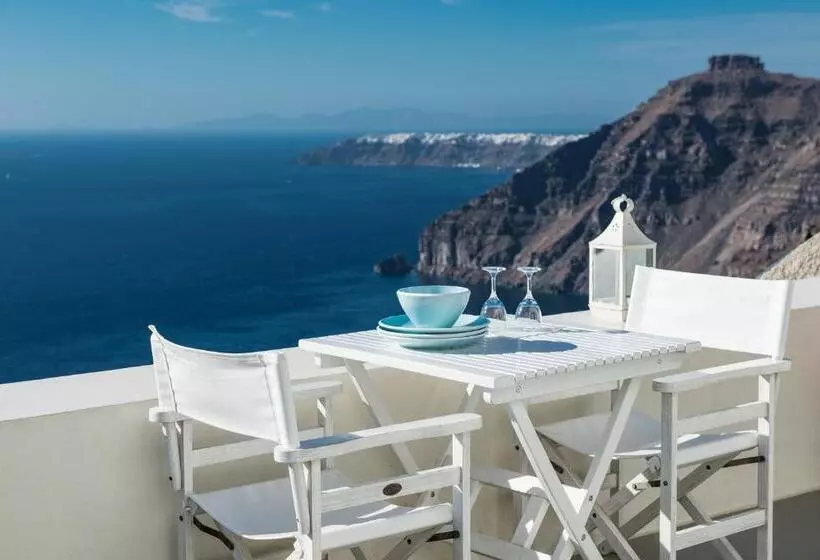 سوئیت با چشم‌انداز, Pantelia Suites