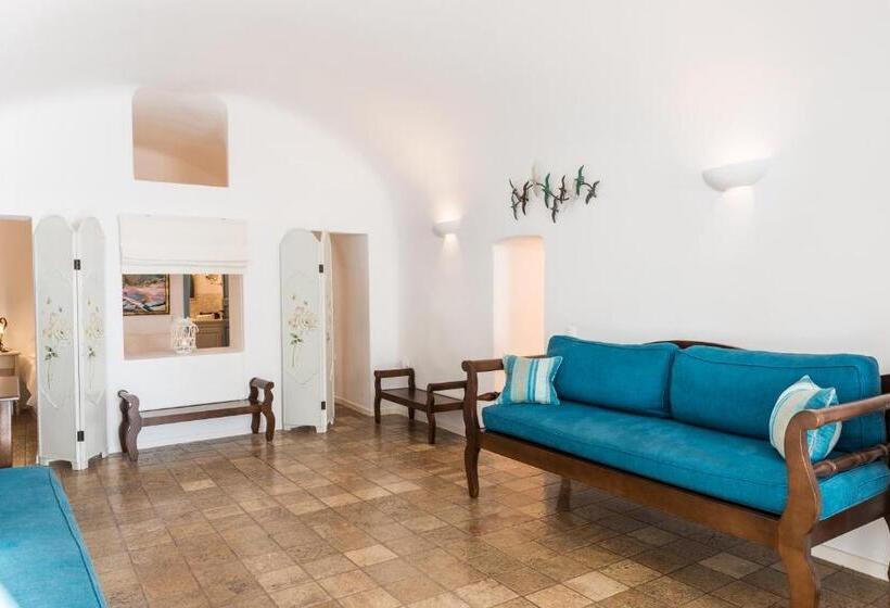 Представительский люкс с видом, Pantelia Suites