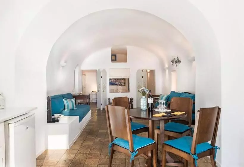 سوئیت اجرایی با مشاهده, Pantelia Suites