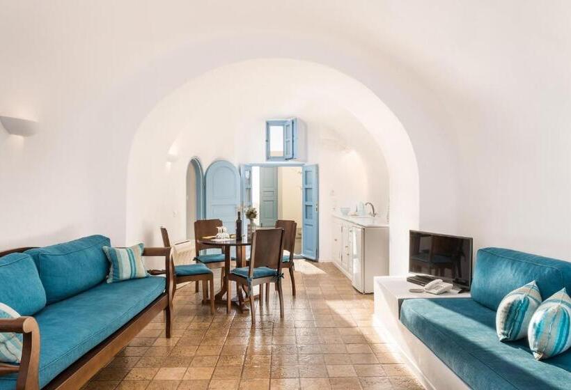 Представительский люкс с видом, Pantelia Suites