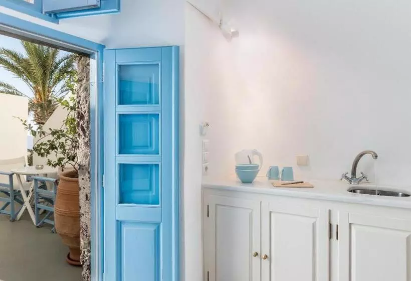 سوئیت اجرایی با مشاهده, Pantelia Suites