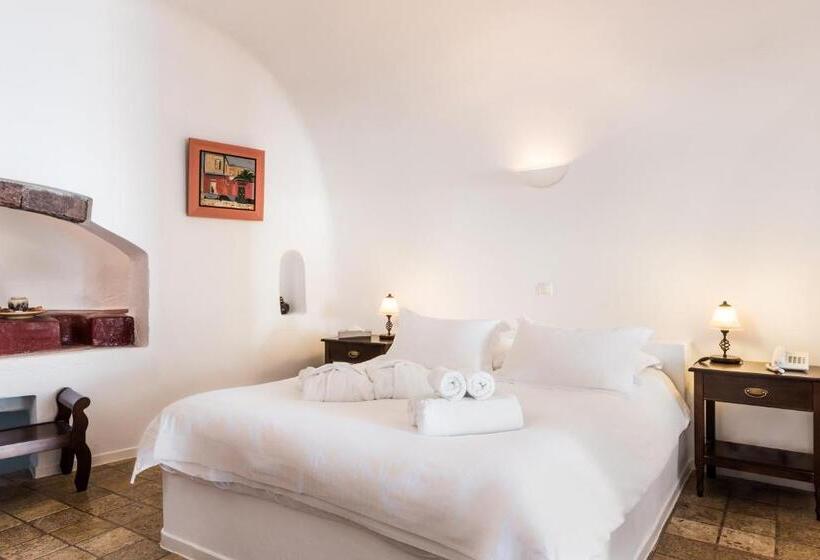 Полулюкс с Видом, Pantelia Suites