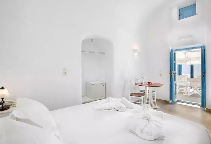اتاق استاندارد با چشم‌انداز, Pantelia Suites