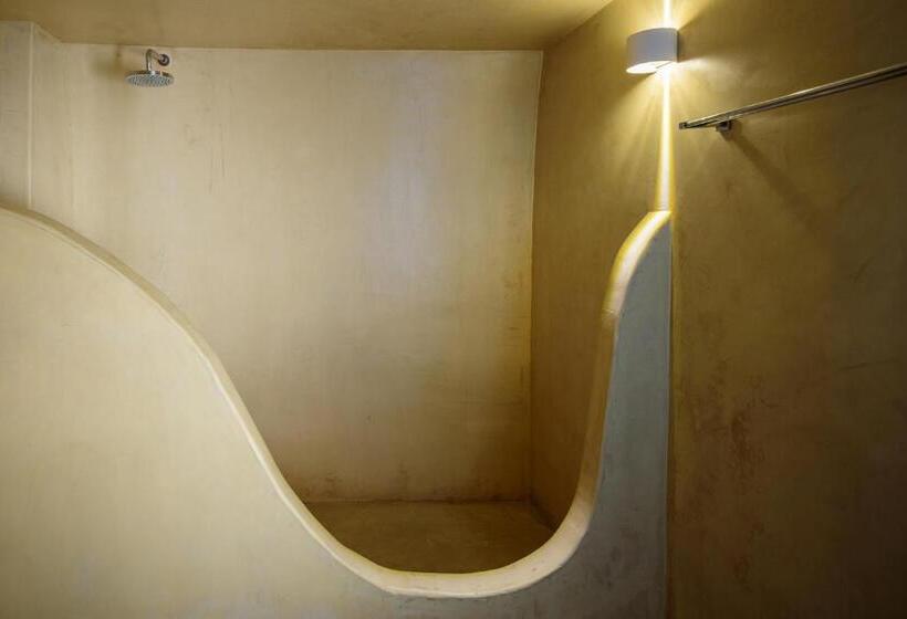 Полулюкс с Видом, Pantelia Suites