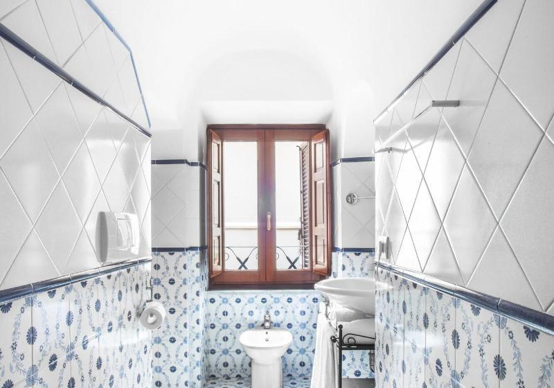 חדר סופריור, Piazza Di Spagna