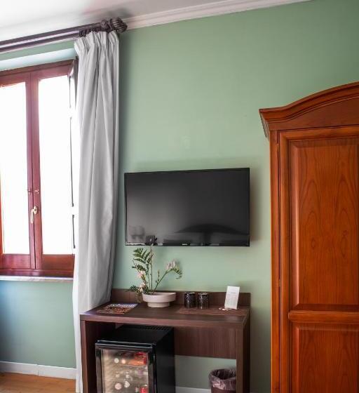 חדר סטנדרט, Piazza Di Spagna