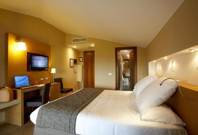 スーペリアトリプルルーム, Porta Nuova