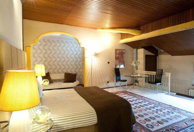 스위트, Relais Del Castello Di Oviglio