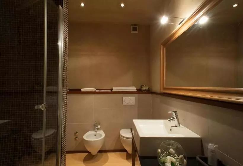 コンフォートルーム, Relais Del Castello Di Oviglio