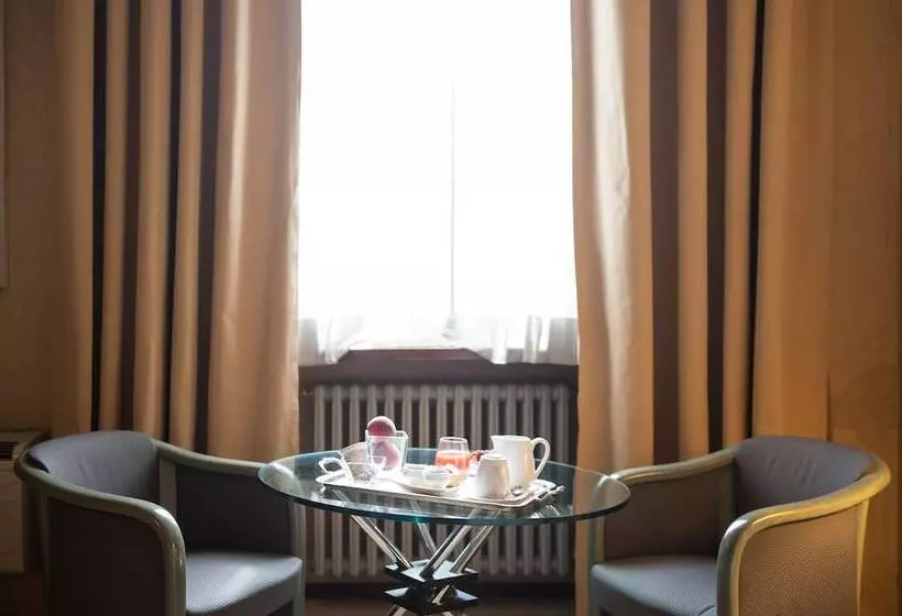 コンフォートルーム, Relais Del Castello Di Oviglio