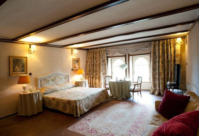 스위트, Relais Del Castello Di Oviglio