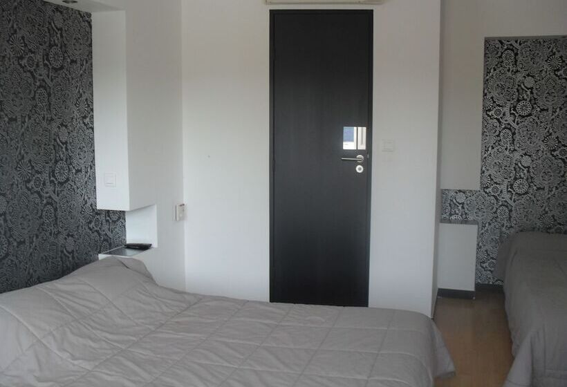 غرفة قياسية رباعية, Hôtel Evan