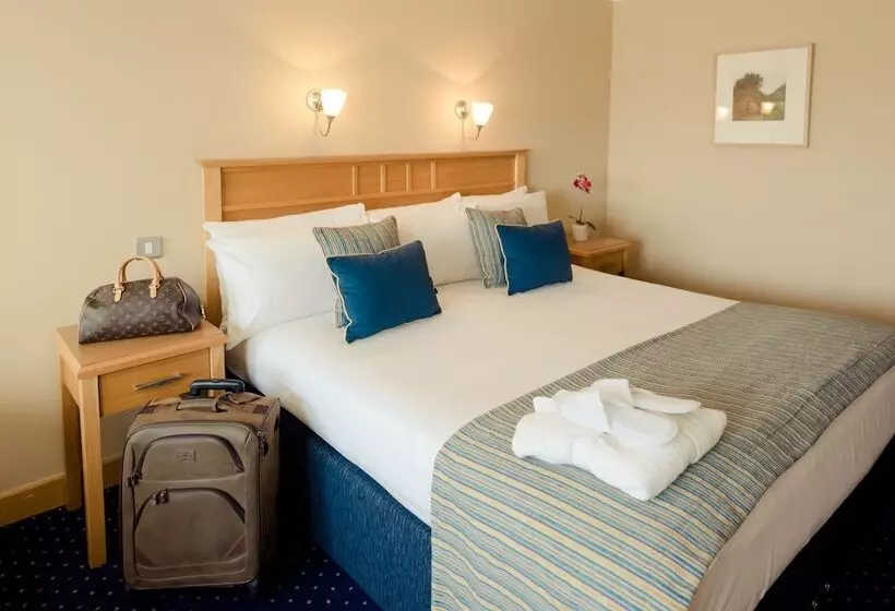 キングサイズベッドのスタンダードルーム, Rochestown Lodge