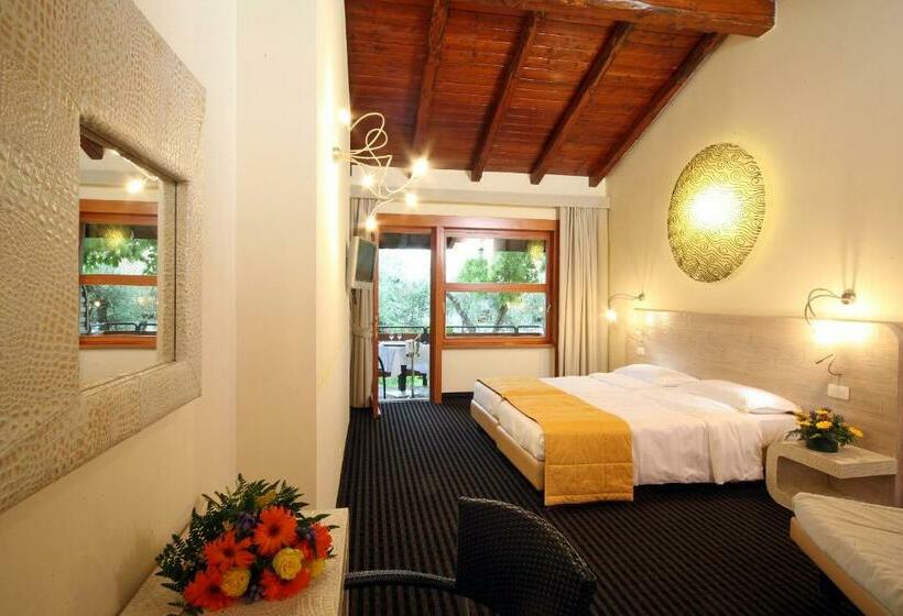 豪华房间, Sailing Center