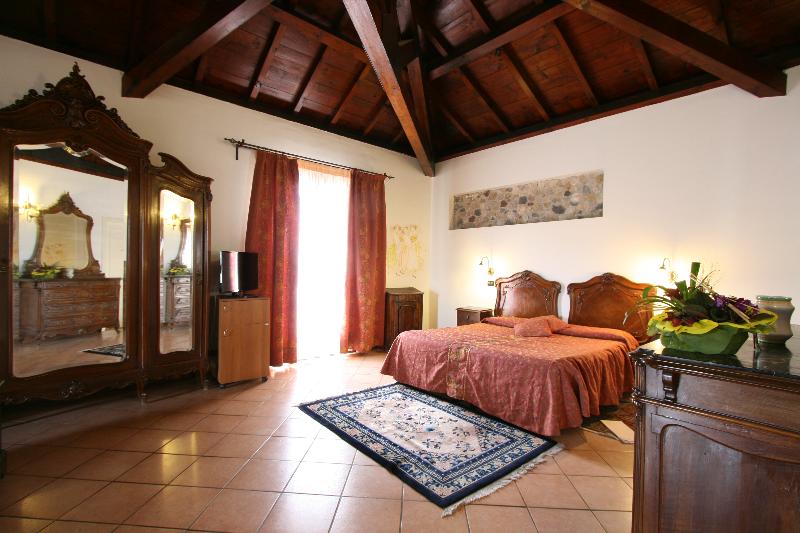 스위트, Villa Sonia