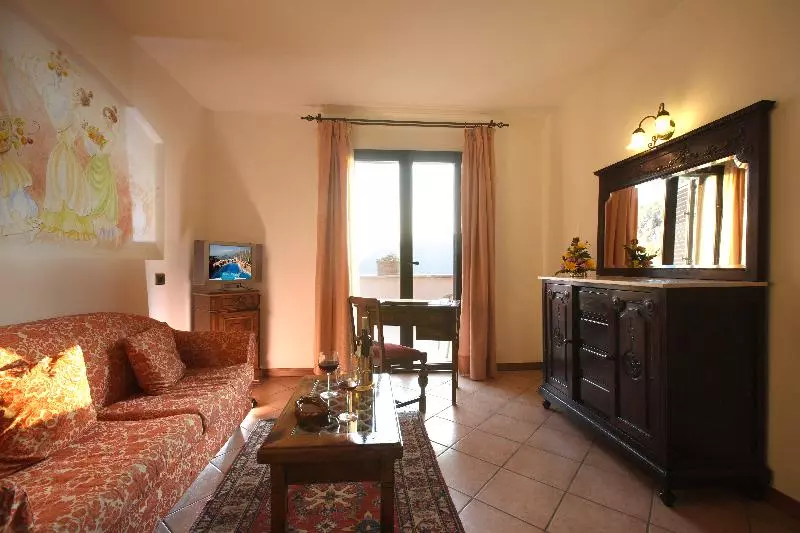 Sviitti, Villa Sonia