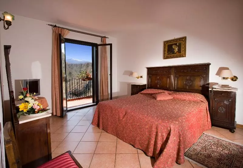 Sviitti, Villa Sonia