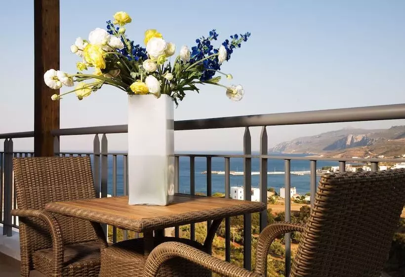 اتاق استاندارد با چشم‌انداز دریا, Kythea Resort