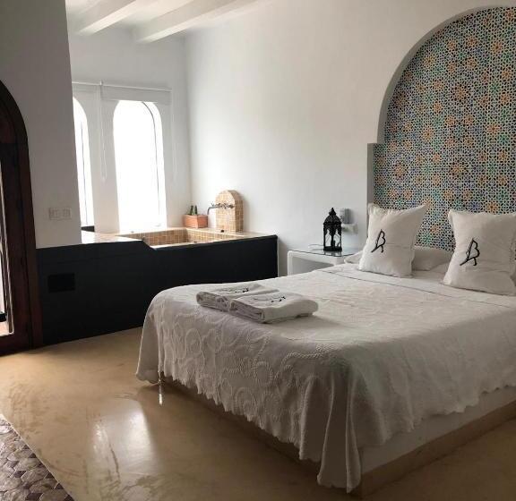 Люкс с гидромассажем, La Almendra Y El Gitano