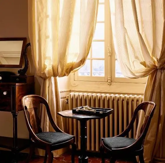 マウンテンビュースタンダードルーム, Hôtel Particulier De Tingry   Pierres D Histoire