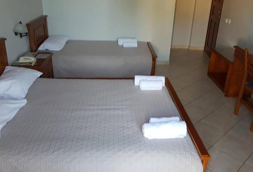 اتاق استاندارد سه نفره, Aigli Hotel Syros