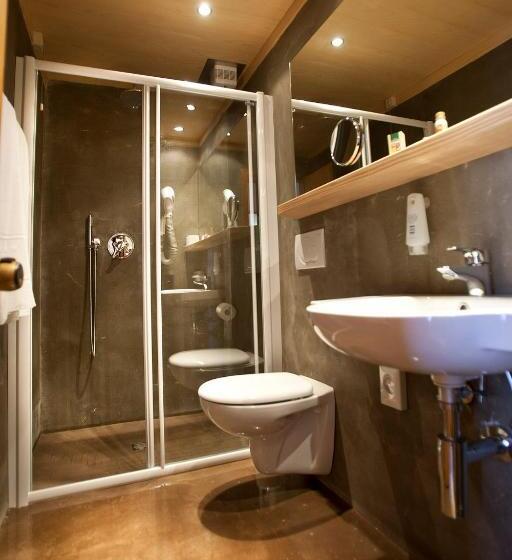 Номер Стандарт Вид на Бассейн, Ambienthotel Luna Rossa Adults Only