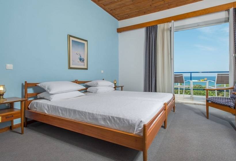 غرفة كلاسيكية مطلّة علي البحر, Delfinia Hotel & Bungalows