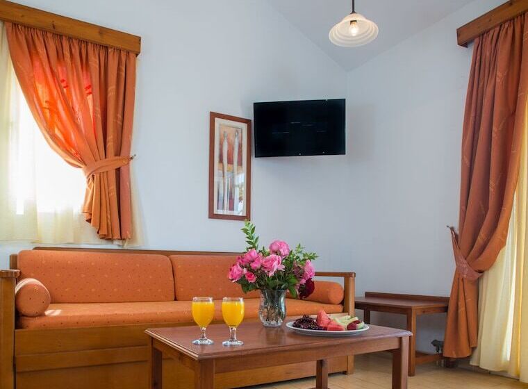 بنغل سوبيريور مطل على البحر, Delfinia Hotel & Bungalows